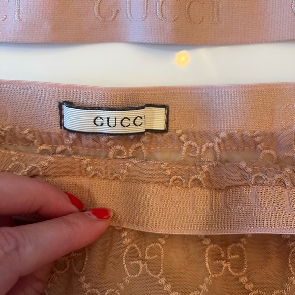 Gucci Women's Lace Intimate Set in Pink - Picture 3 of 5